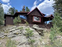 SALE! Brown Cabin: Charming Mountain House w/Views - Image 2