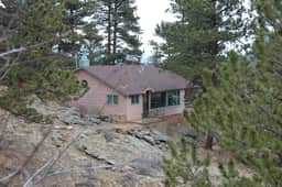 The Rose Den - Romantic Mountain Cabin with Views! - Image 3