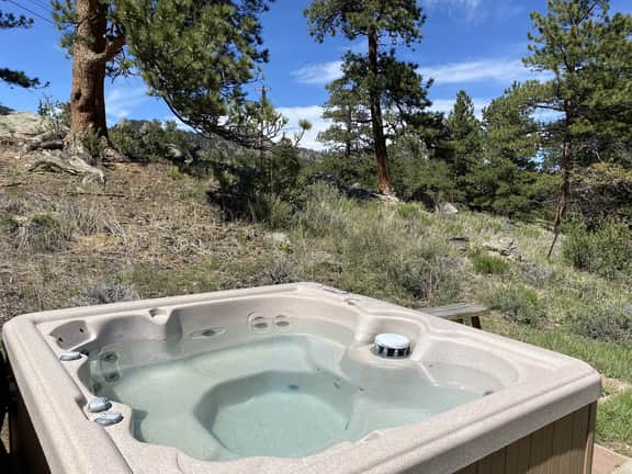 Bears Den #1 - Wildlife, Hot tub, and Views - Sale! - Image 3