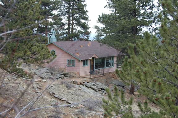 The Rose Den - Romantic Mountain Cabin with Views! - Image 3