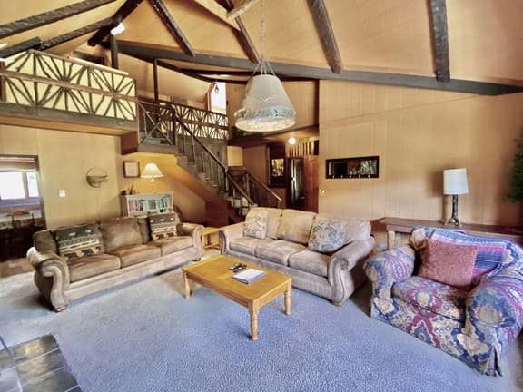 SALE! Brown Cabin: Charming Mountain House w/Views - Image 1