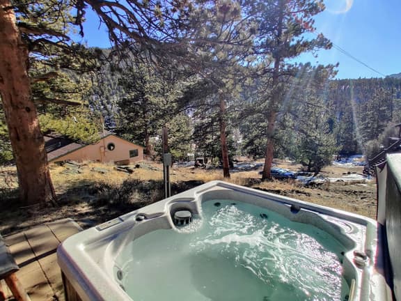 The Rose Den - Romantic Mountain Cabin with Views! - Image 1